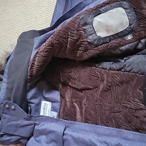 Jacket - Picture 3 of 4